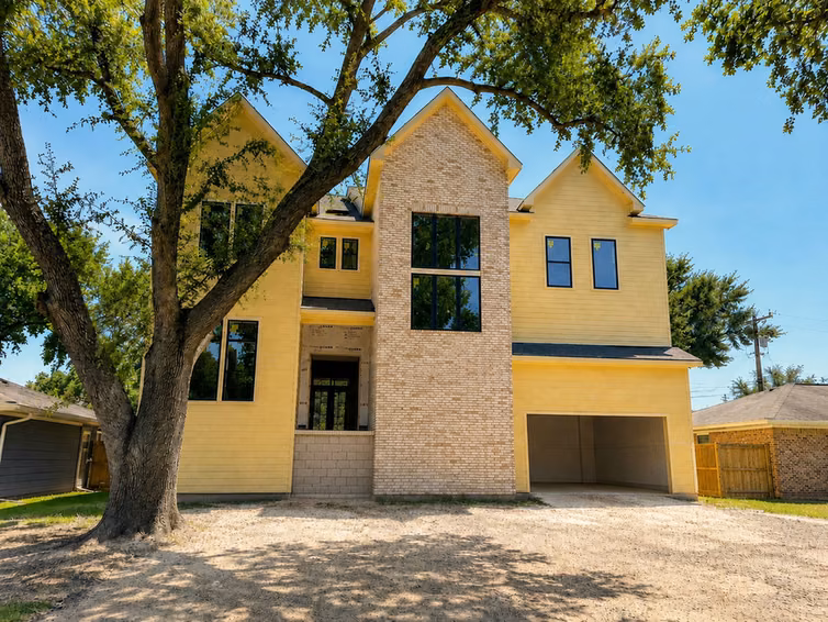 Photo 3 of 2211 Stonecrest Drive, Houston, TX