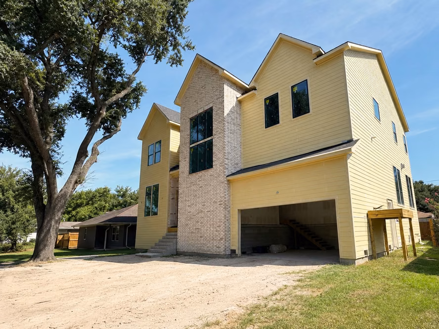 Photo 4 of 2211 Stonecrest Drive, Houston, TX