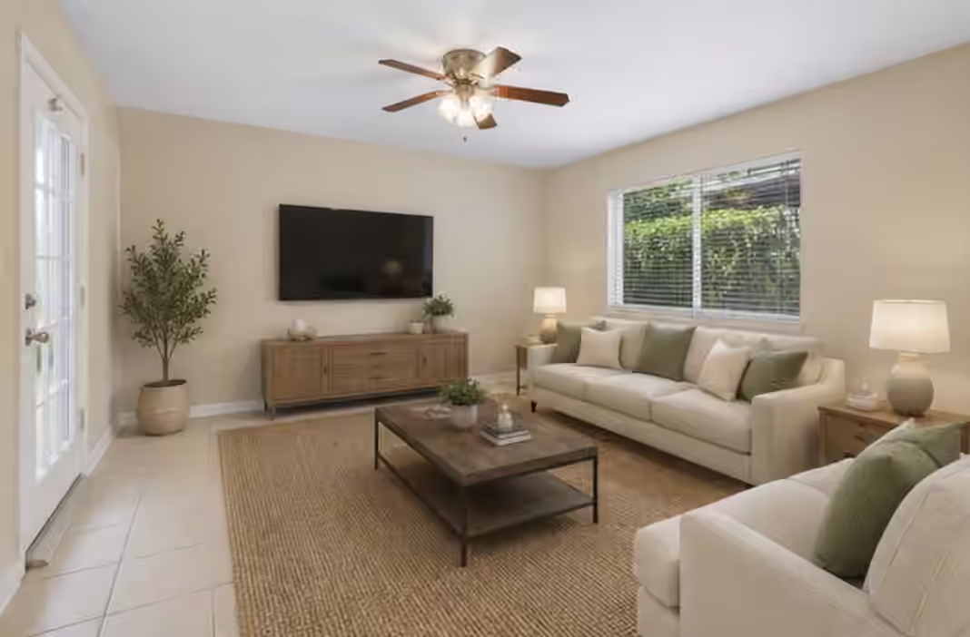 Photo 5 of 1865 Dolphin Drive, Seabrook, TX