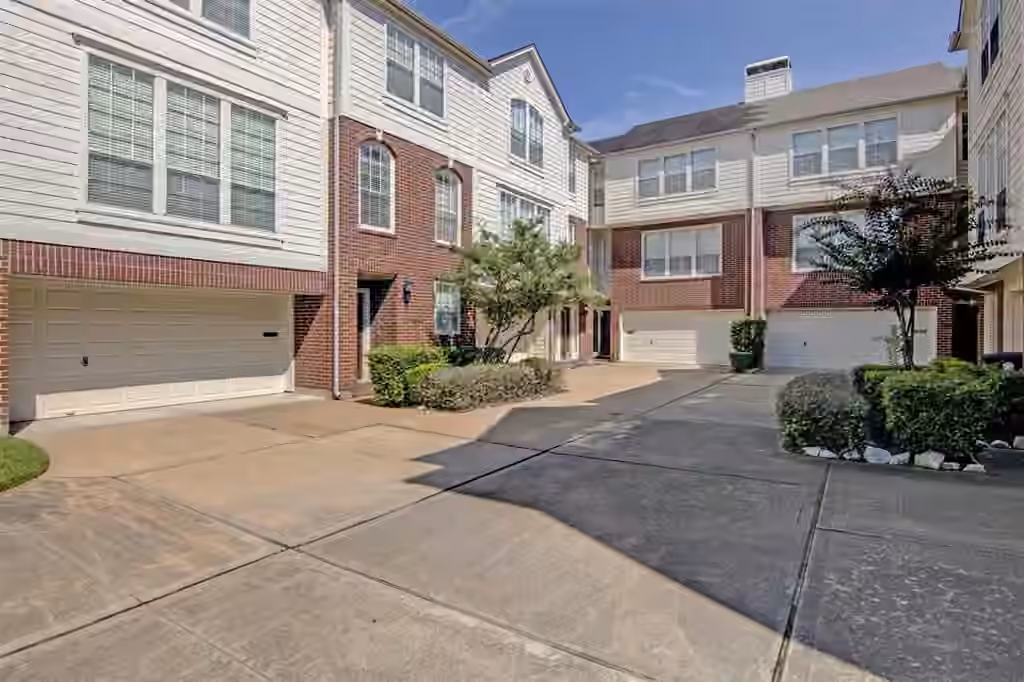 Photo 2 of 2349 Jackson Street, Houston, TX