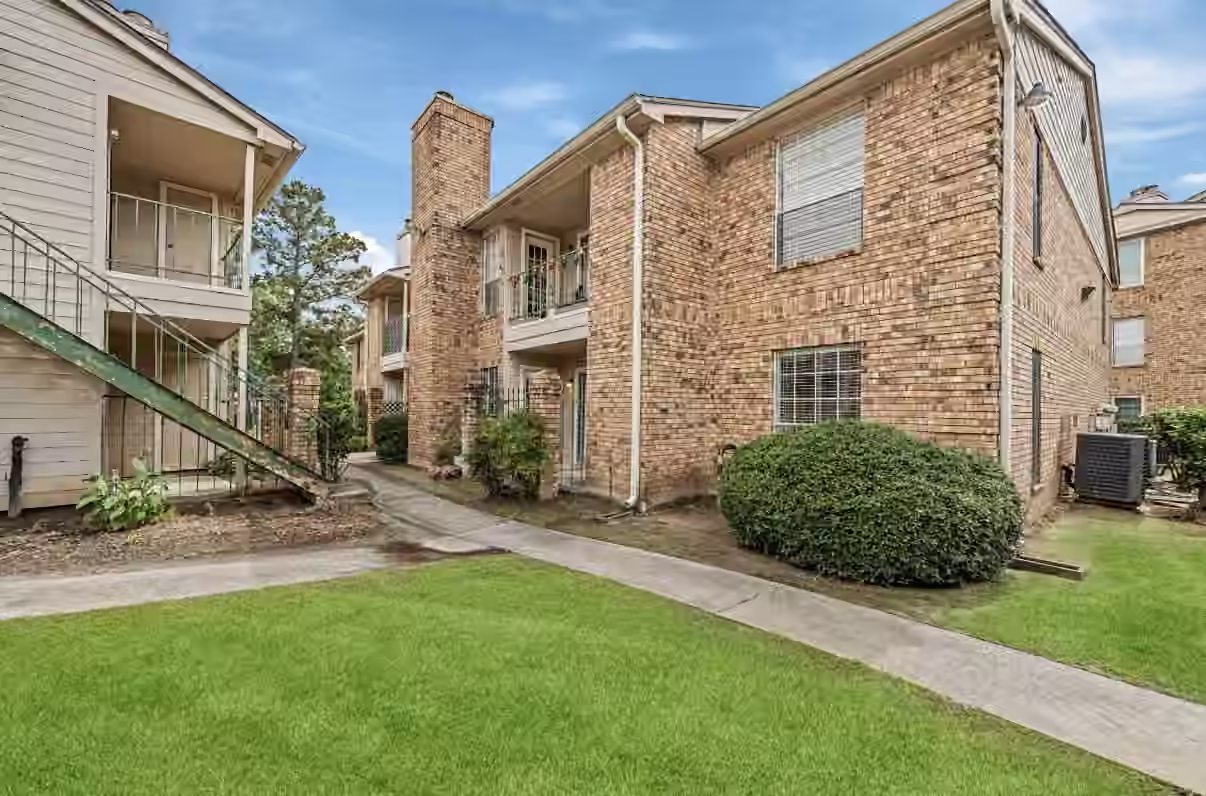 Photo 7 of 3770 Lovers Wood Lane 807, Houston, TX