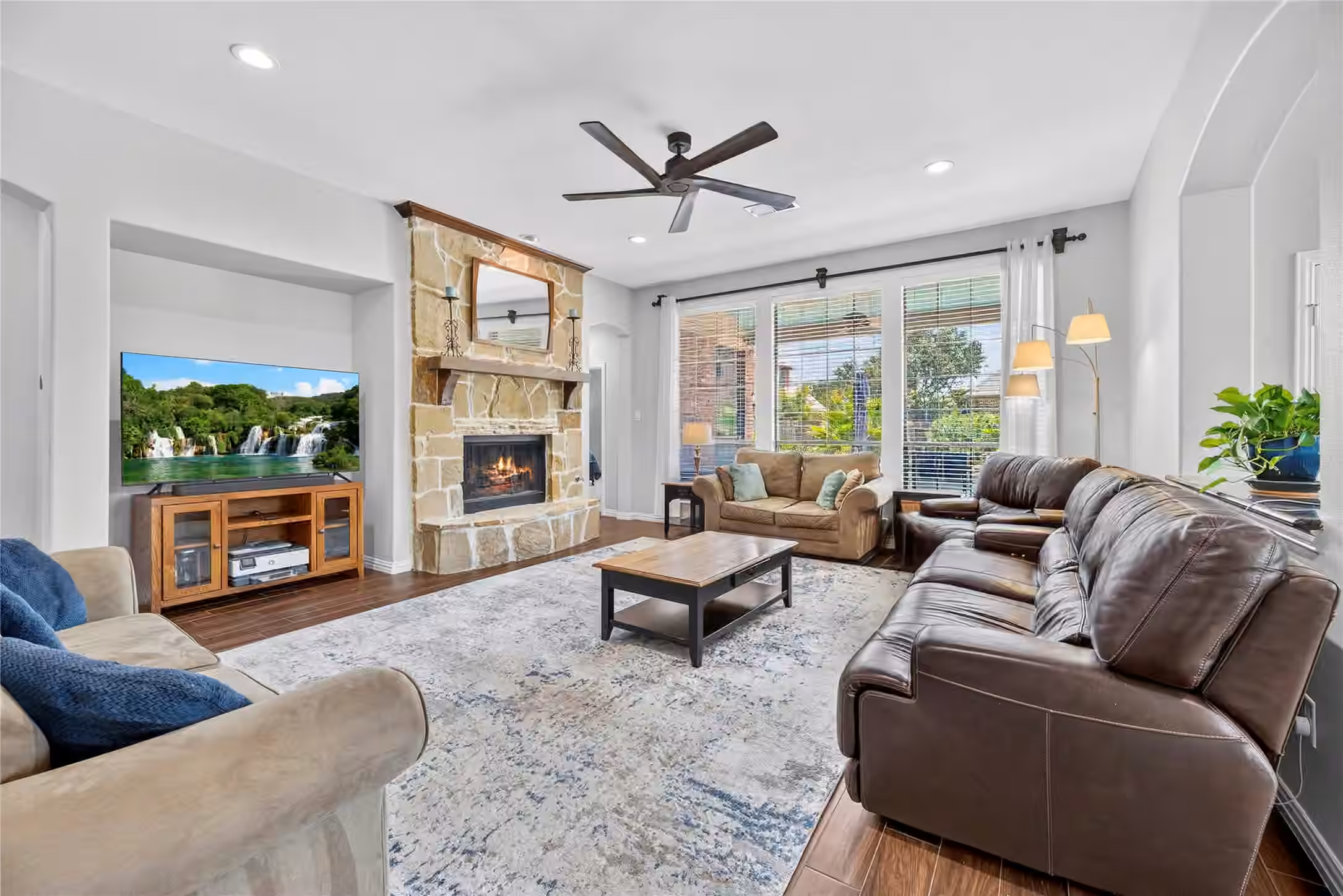 Photo 6 of 18302 S Austin Shore Drive, Cypress, TX