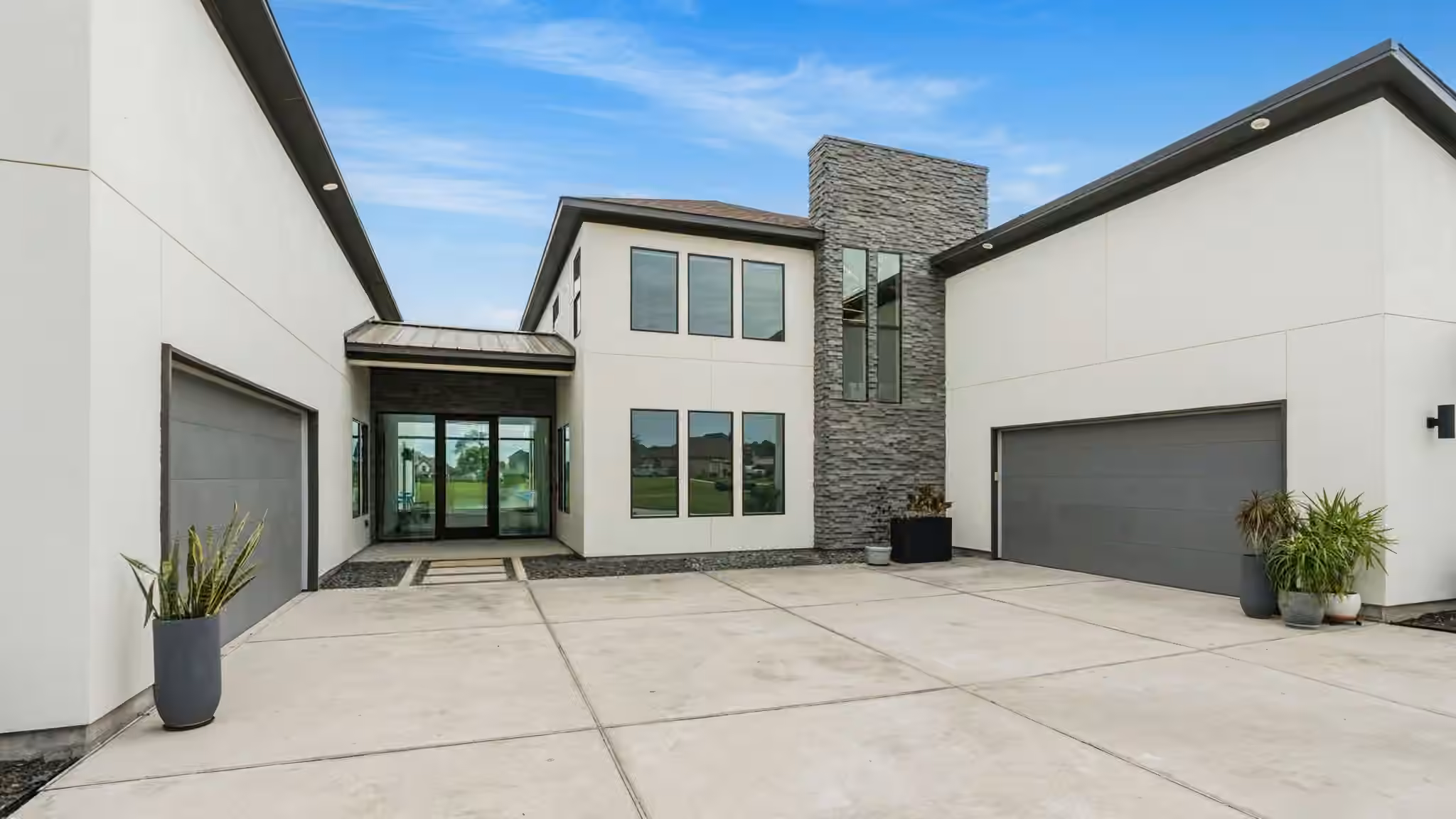 Photo 4 of 11600 Grand Pine Drive, Montgomery, TX