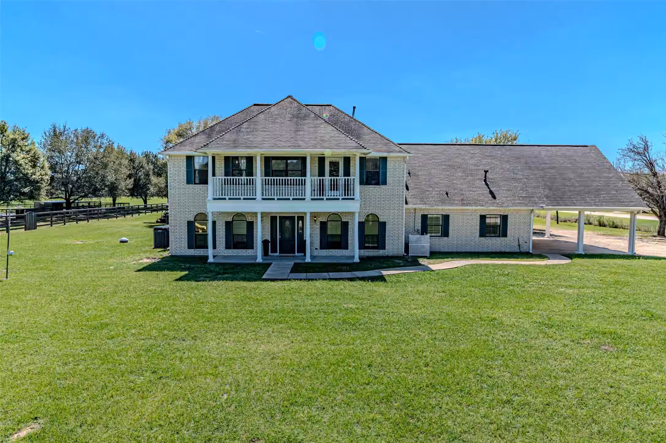 Photo of 17631 Huffmeister Road, Cypress, TX 77429
