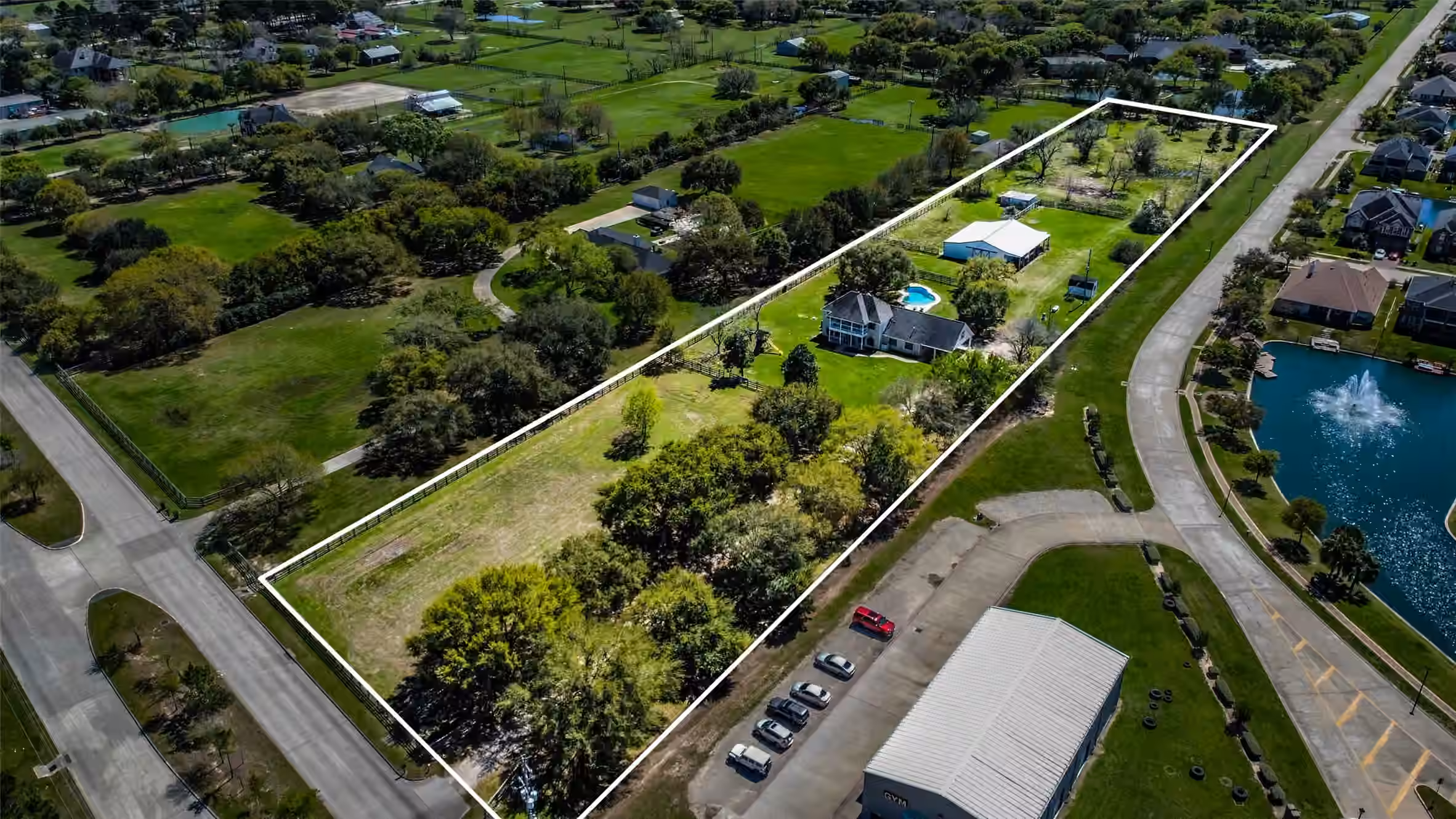 Photo 4 of 17631 Huffmeister Road, Cypress, TX