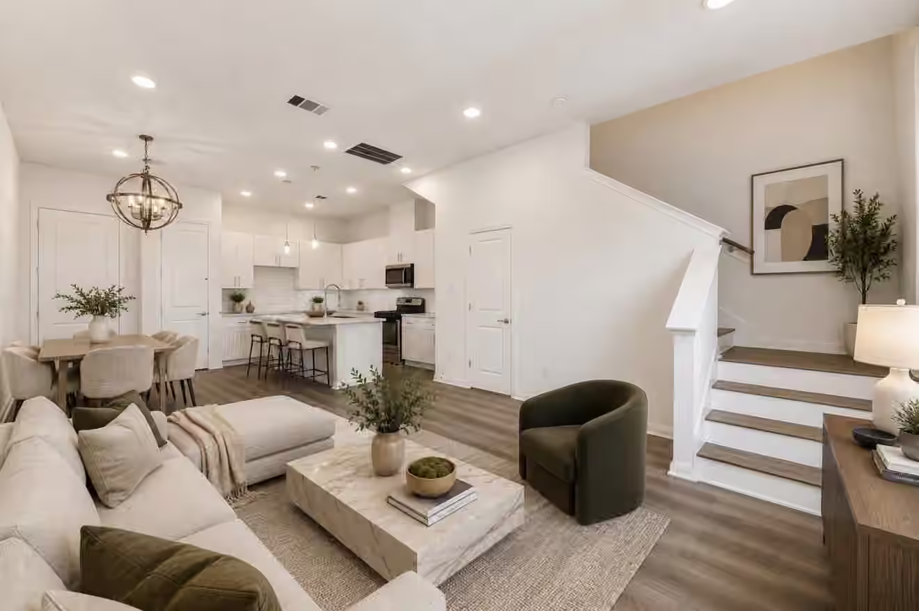 Photo 2 of 102 E 44th Street C, Houston, TX
