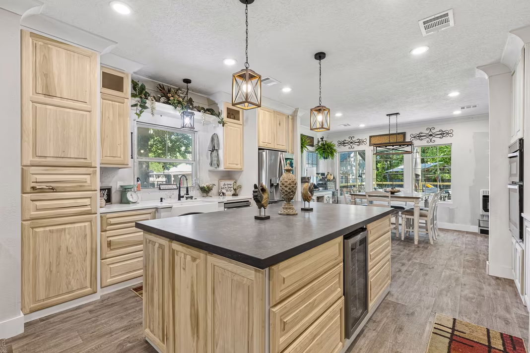 Photo 4 of 21751 Cherry Street, New Caney, TX