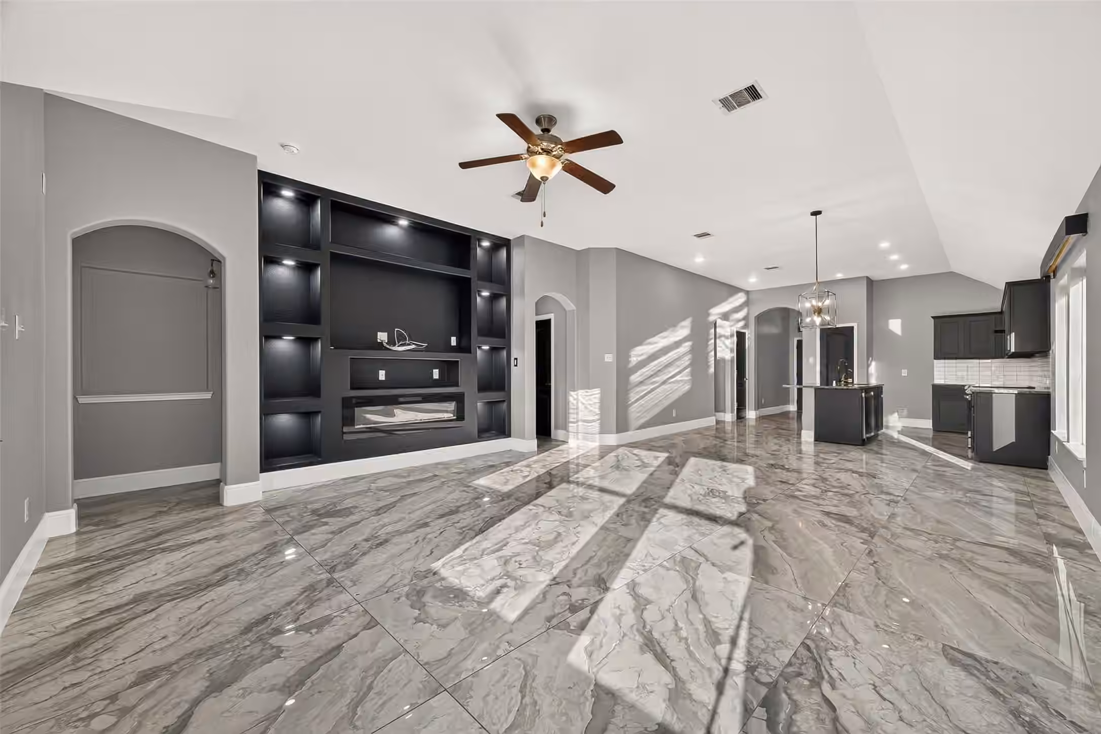 Photo 4 of 12611 Providence Cove Court, Houston, TX