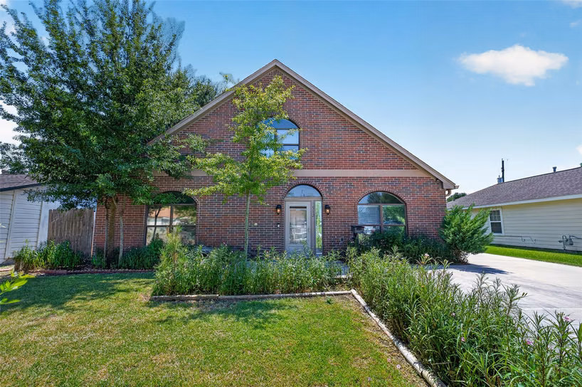 Photo 3 of 512 Bertloma Street, Pasadena, TX