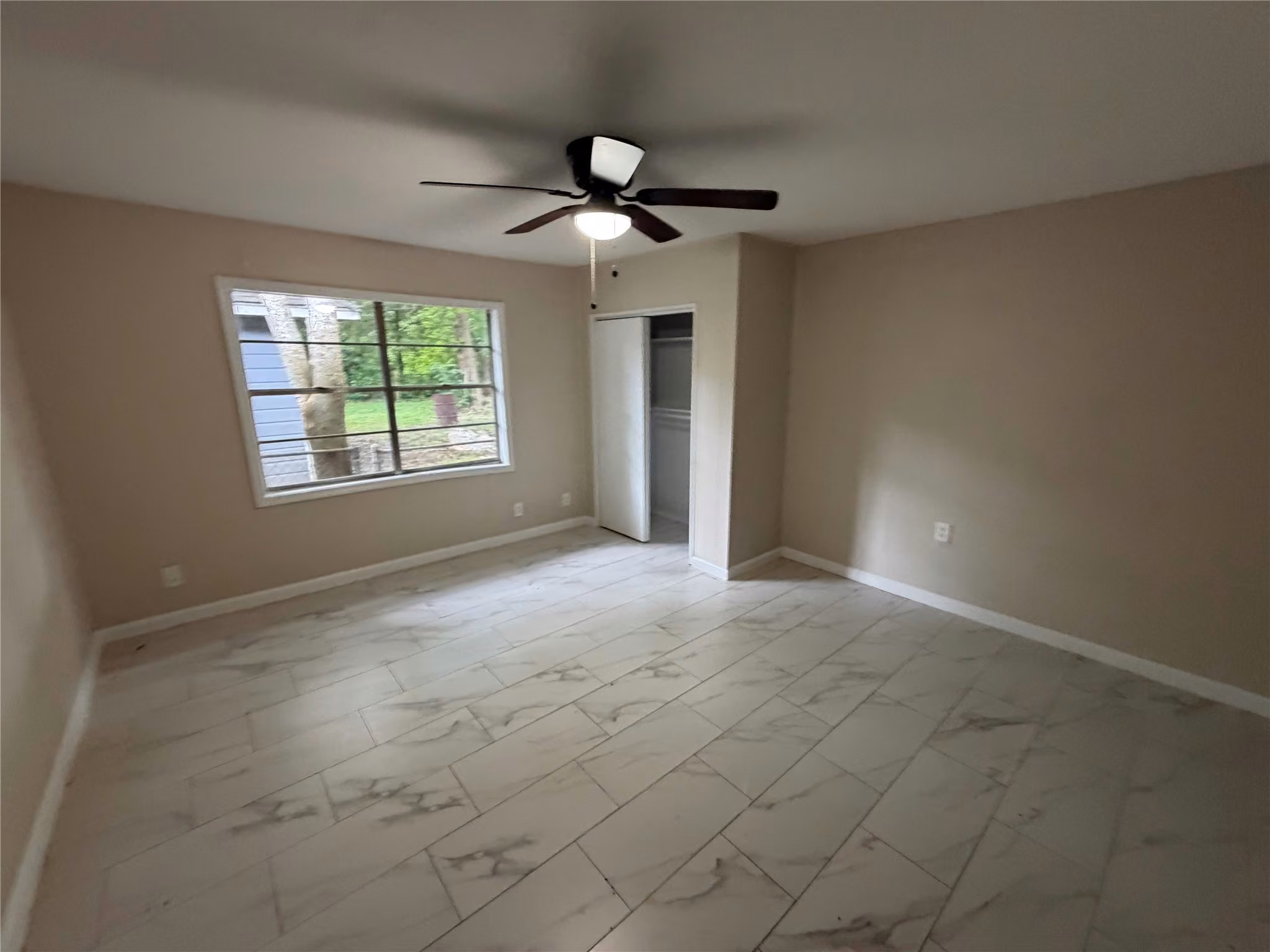 Photo 5 of 3029 Nita Street, Houston, TX