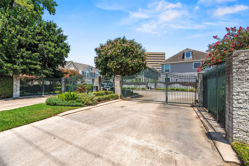 Photo 6 of 2606 Shady Acres Landing, Houston, TX