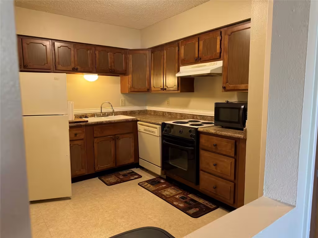 Photo 3 of 1726 Broadway Street B10, Galveston, TX