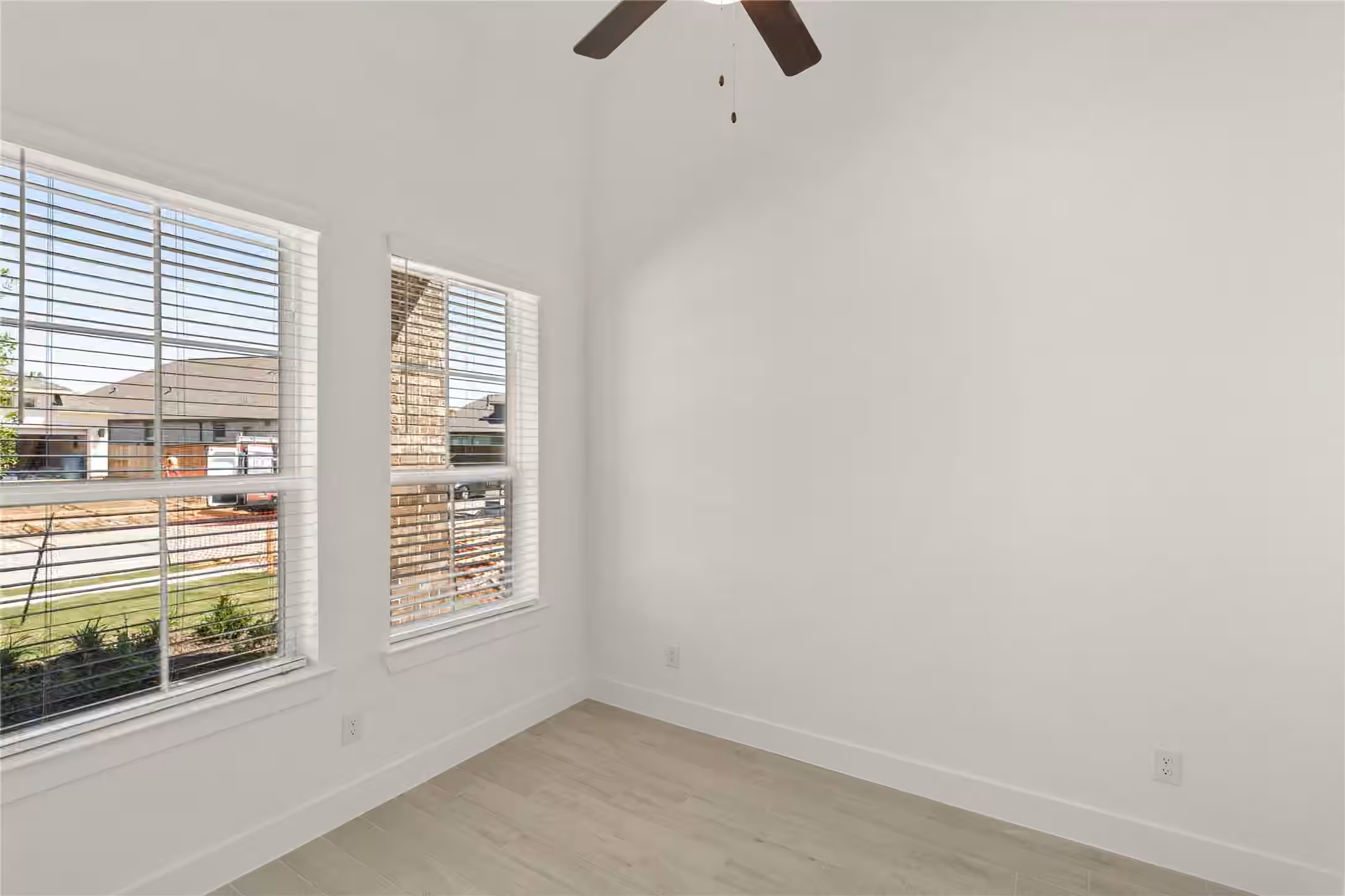 Photo 5 of 10955 Double Rock Drive, Missouri City, TX