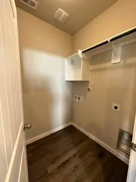 Photo 4 of 2836 Madison Drive, Conroe, TX
