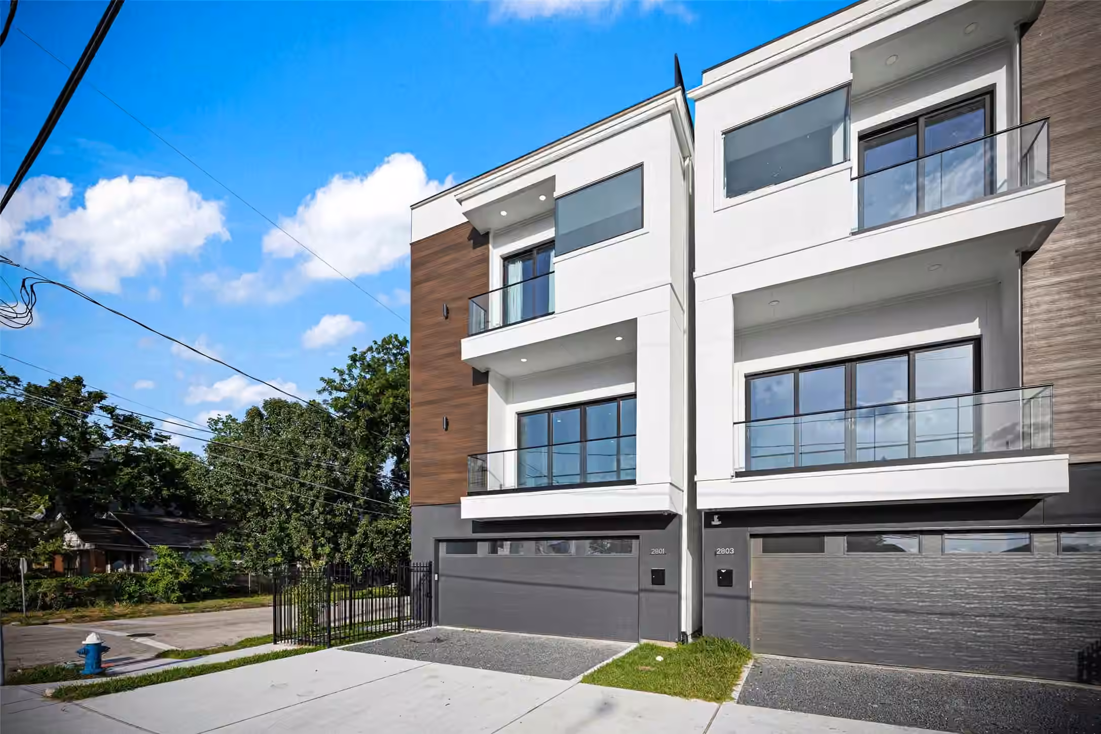 Photo 2 of 2801 Delano Street, Houston, TX
