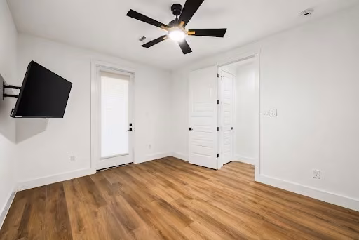 Photo 7 of 1305 E 27th Street A, Houston, TX