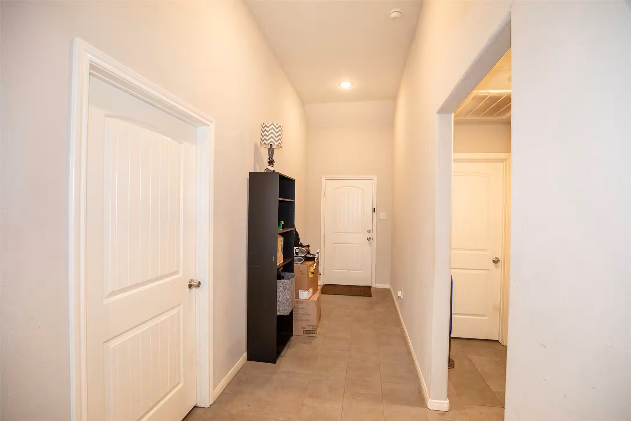 Photo 4 of 526 N 2nd Street, La Porte, TX