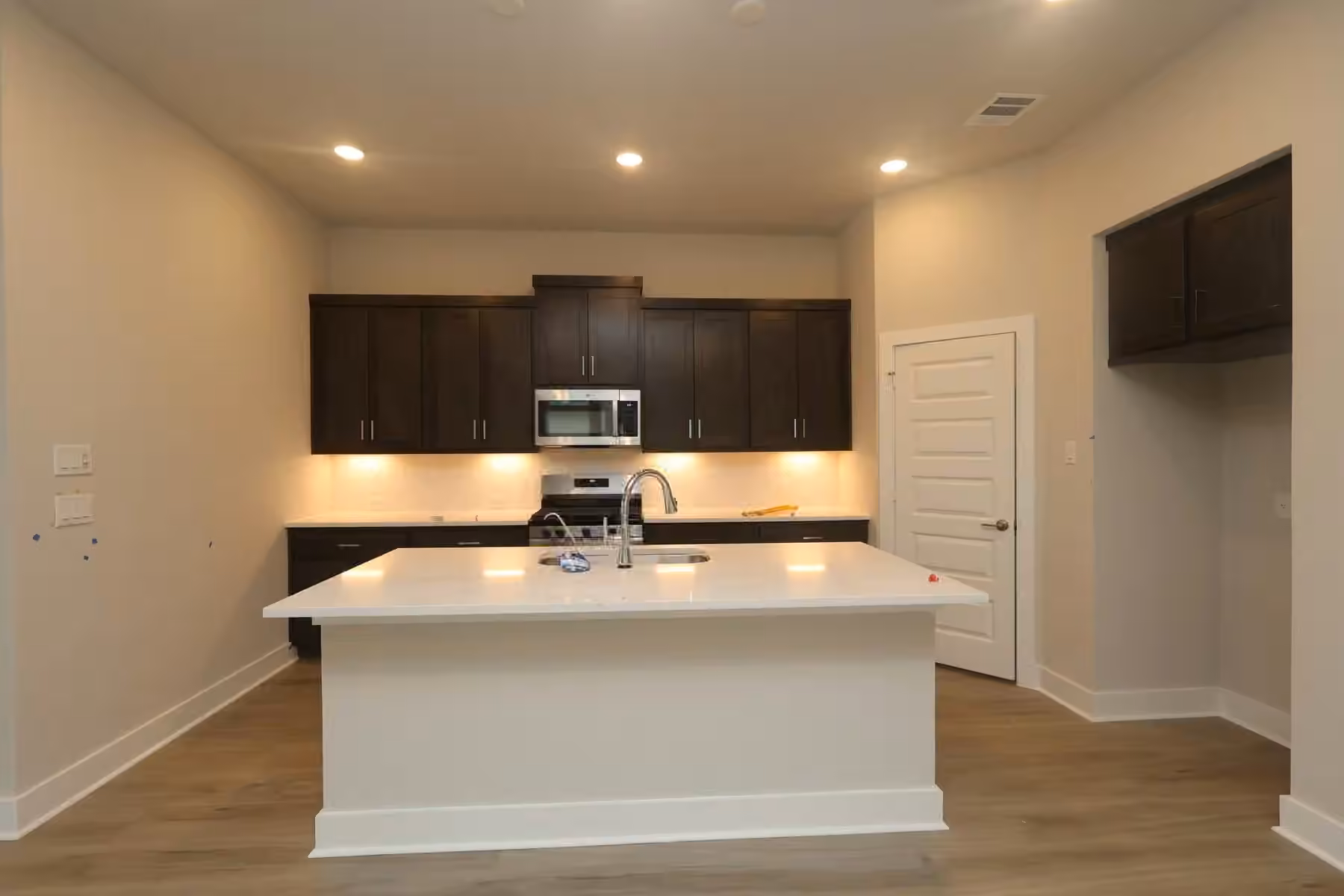 Photo 2 of 14908 Clover Meadow Lane, Montgomery, TX