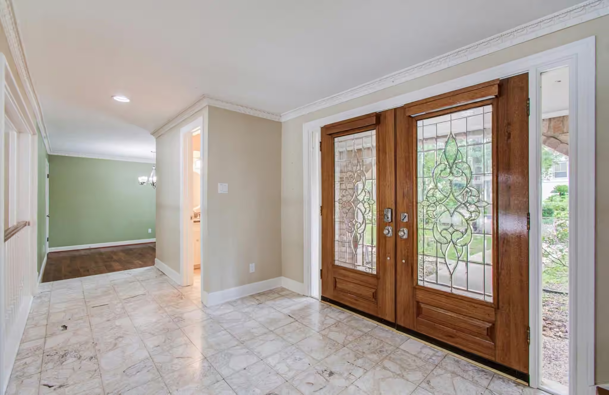 Photo 3 of 10523 Fawnview Drive, Houston, TX