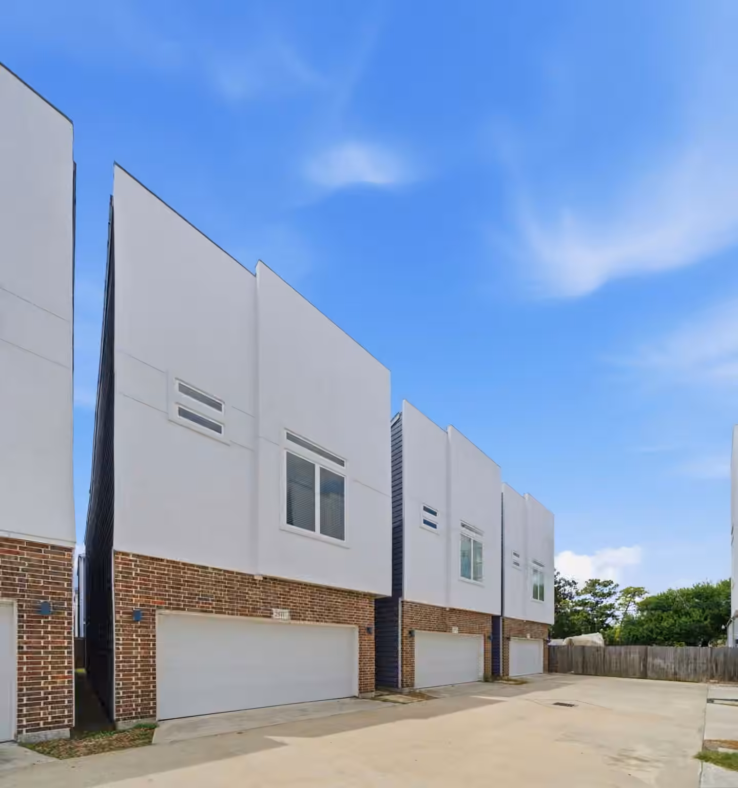 Photo 2 of 2533 Hollister Street, Houston, TX