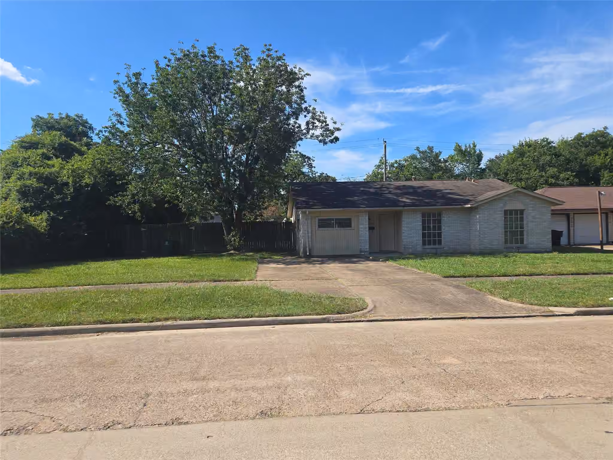 Photo of 4814 Tidewater Drive, Houston, TX