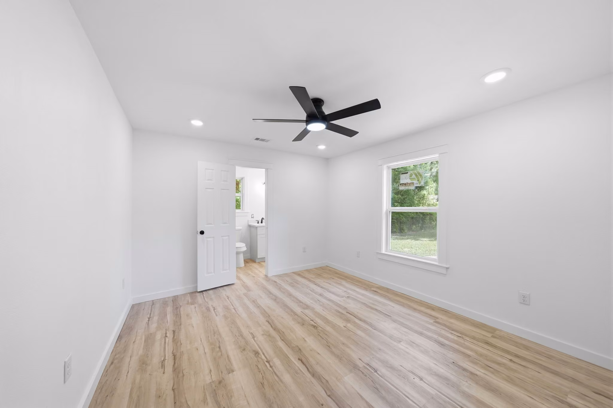 Photo 4 of 3004 Melody Drive, La Marque, TX