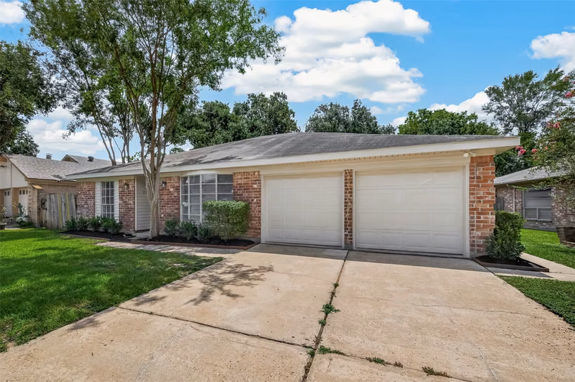 Photo 3 of 16815 Royal Mile Lane, Houston, TX