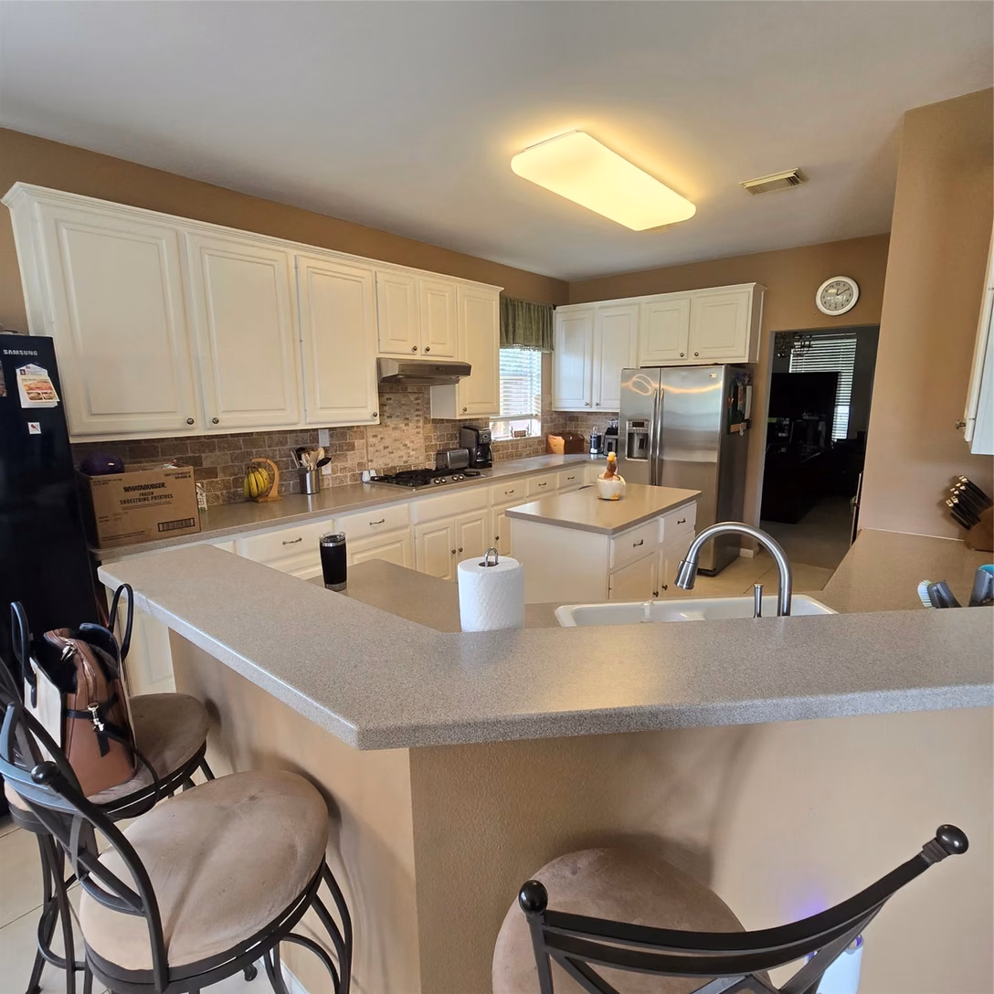 Photo 3 of 2431 Oyster Loop Drive, Sugar Land, TX
