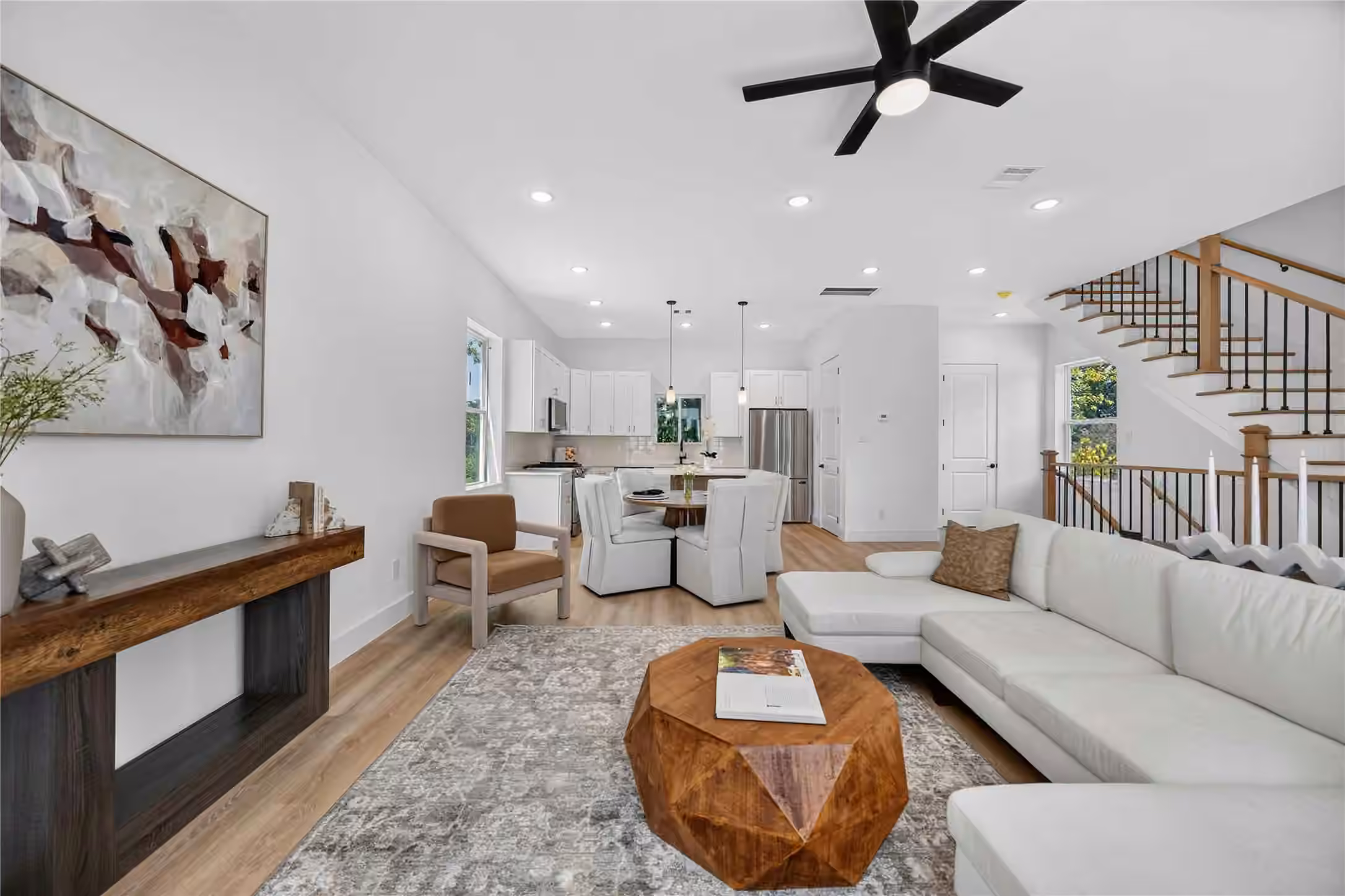 Photo 3 of 316 Walthall C, Houston, TX