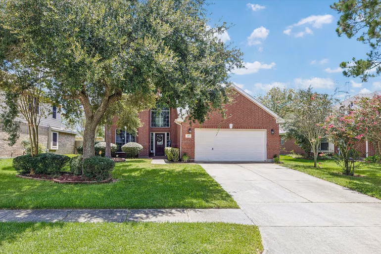 Photo of 429 Blossomwood Drive, League City, TX