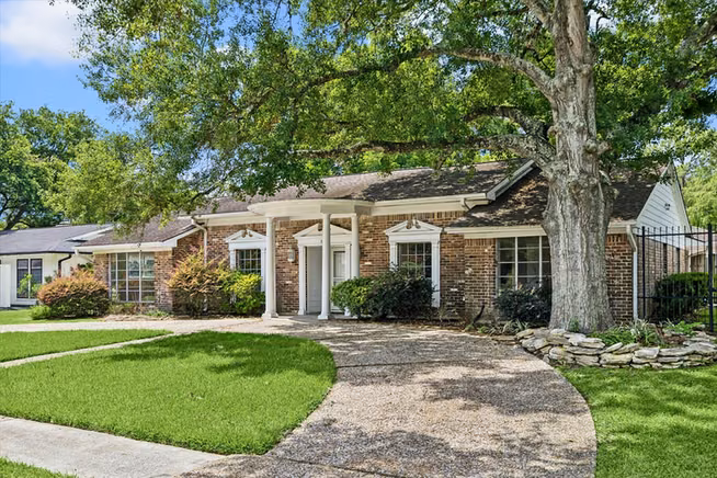 Photo 2 of 8015 Burning Hills Drive, Houston, TX