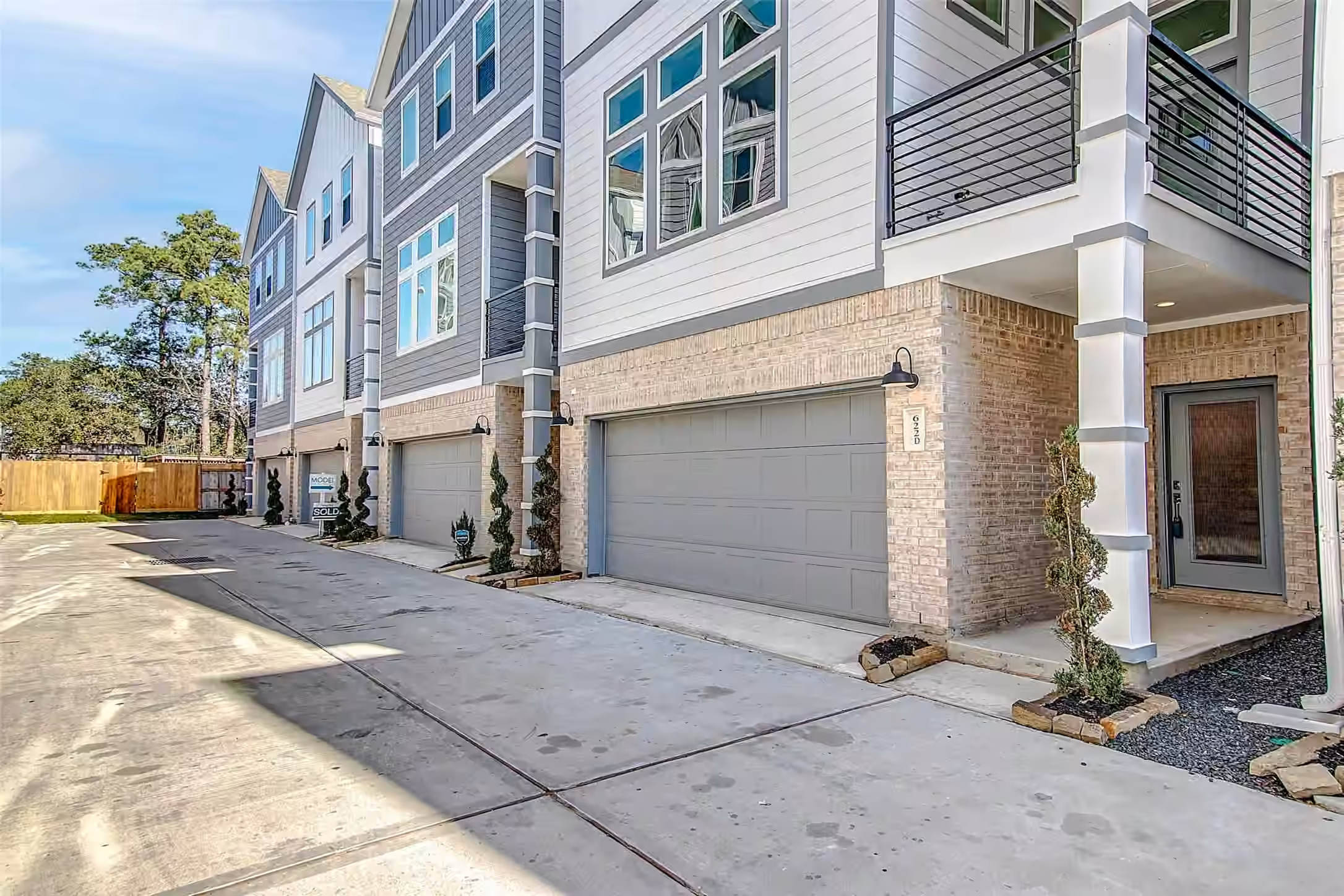 Photo 2 of 622 Janisch Road D, Houston, TX
