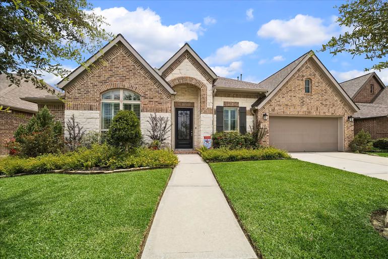 Photo of 23435 Tavola Rosa Drive, New Caney, TX