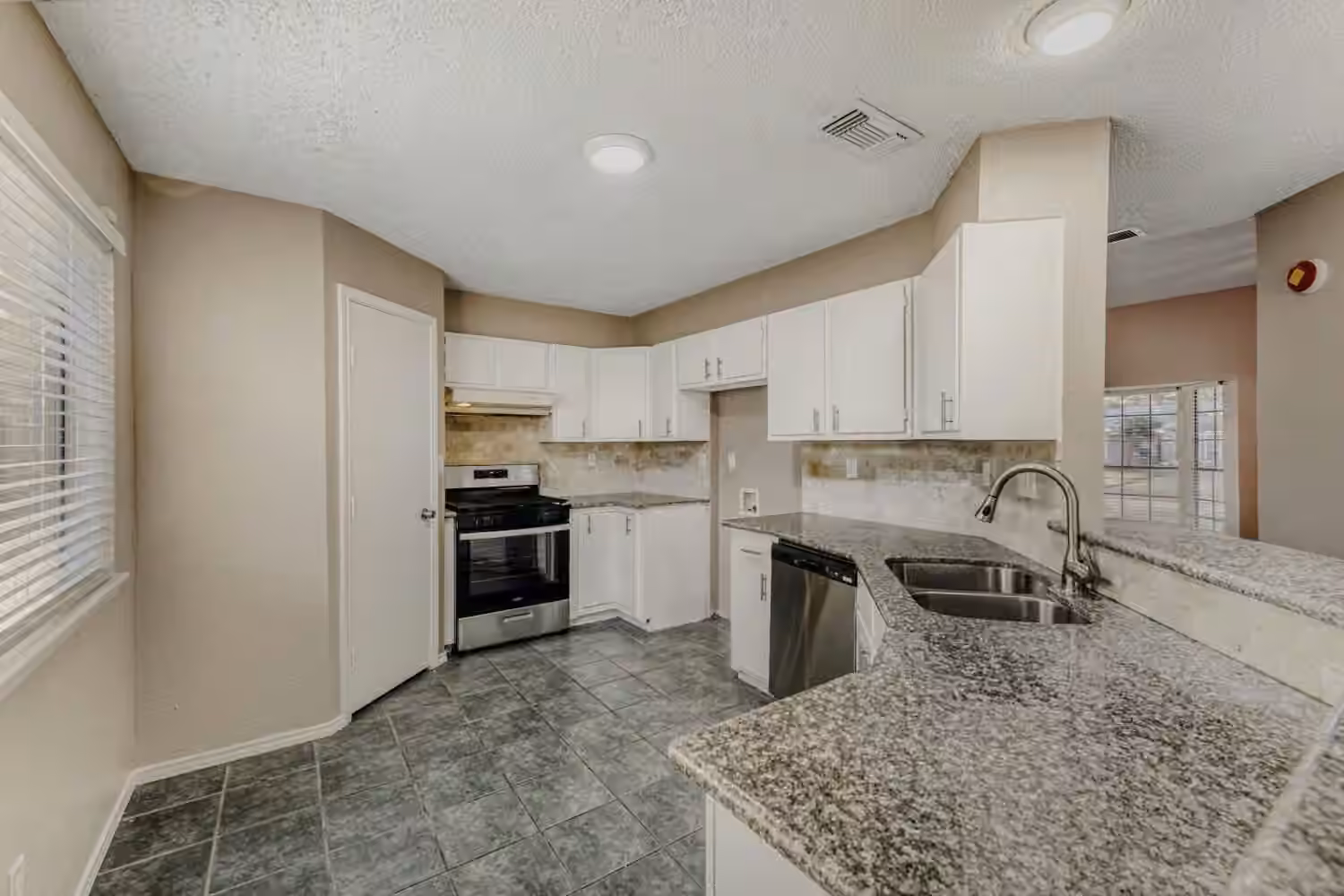 Photo 5 of 9727 Orangevale Drive, Spring, TX
