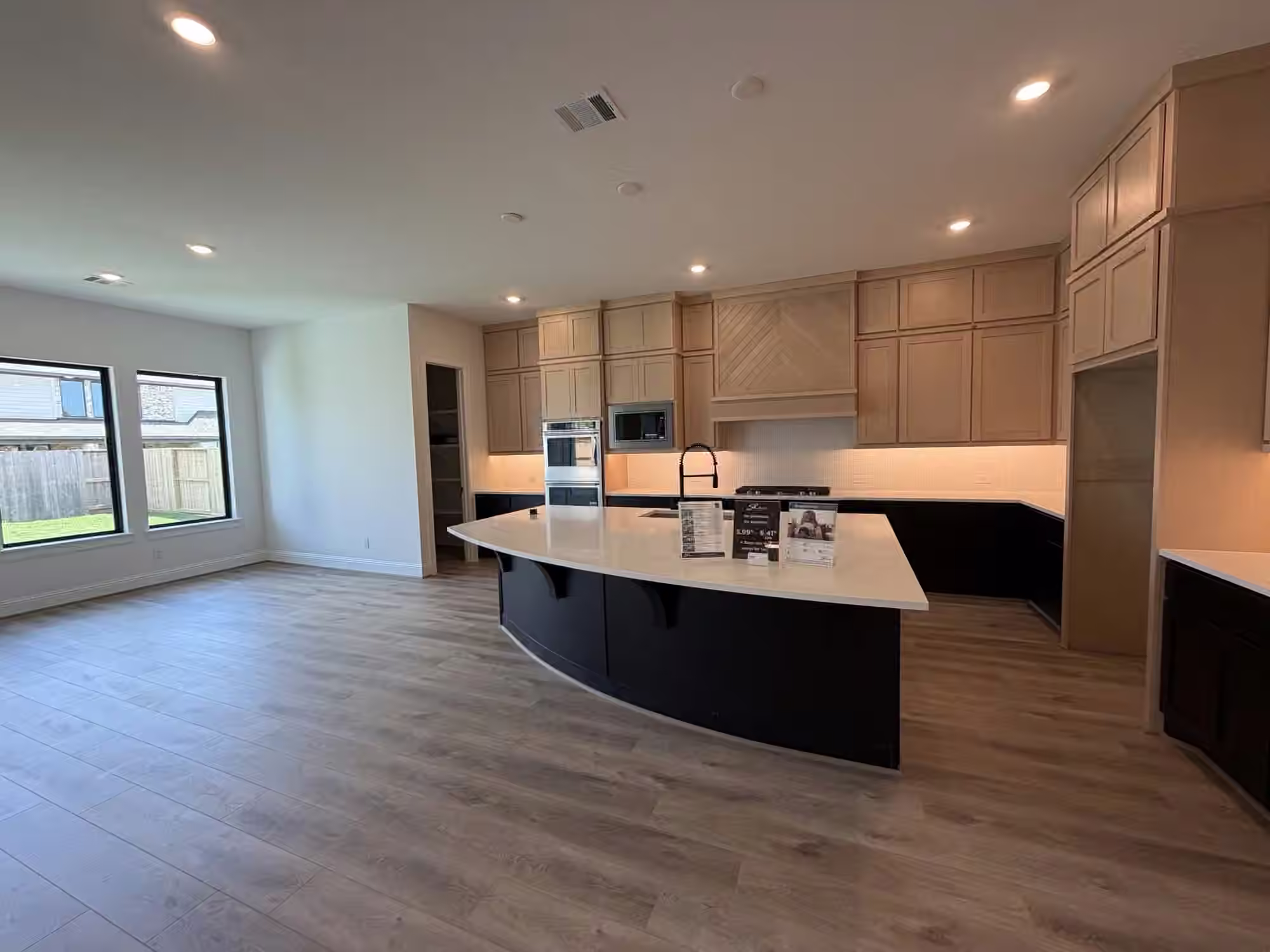 Photo 6 of 5206 Deer Valley Court, Manvel, TX