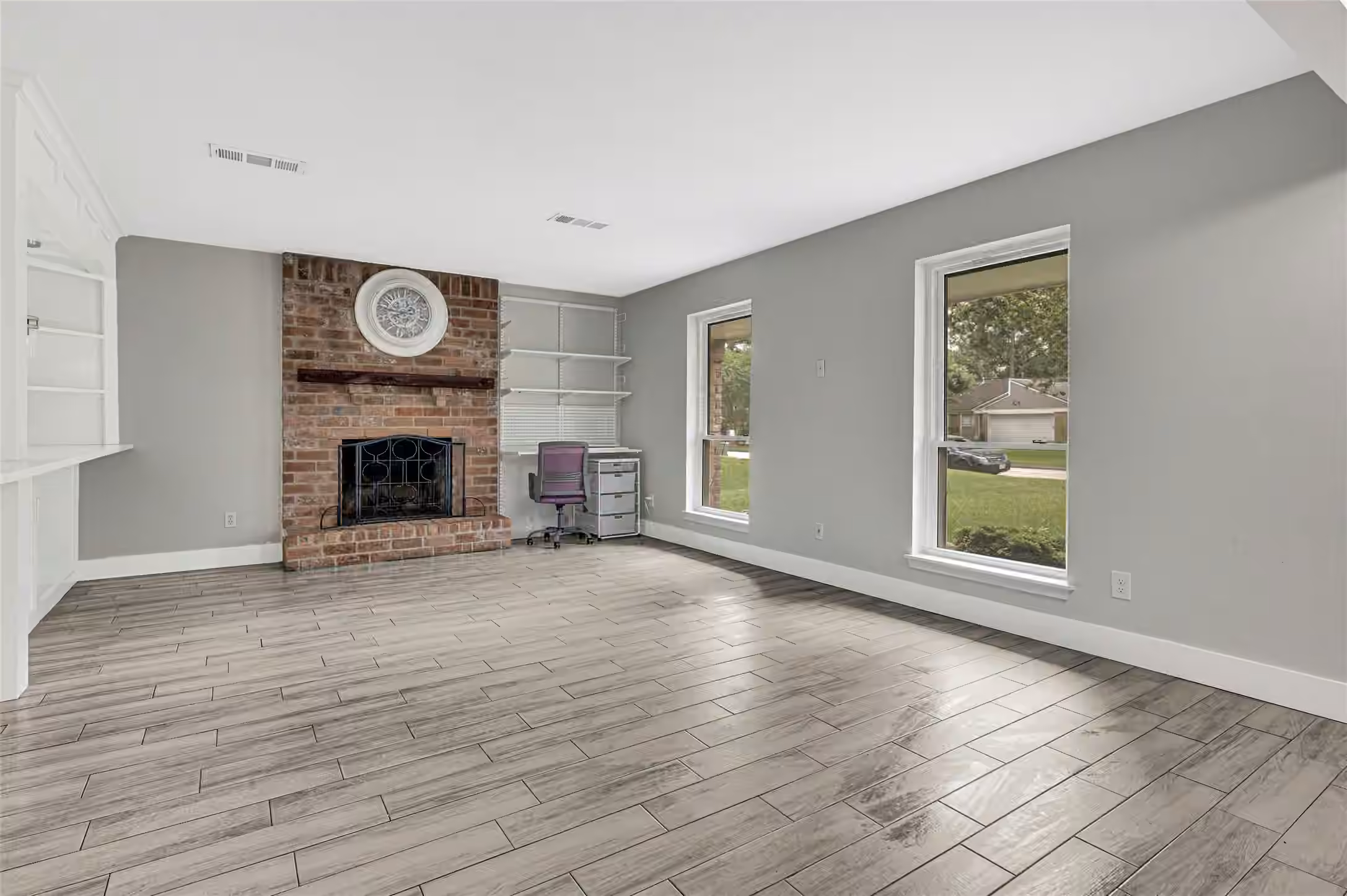 Photo 3 of 2031 Aspen Glade Drive, Houston, TX