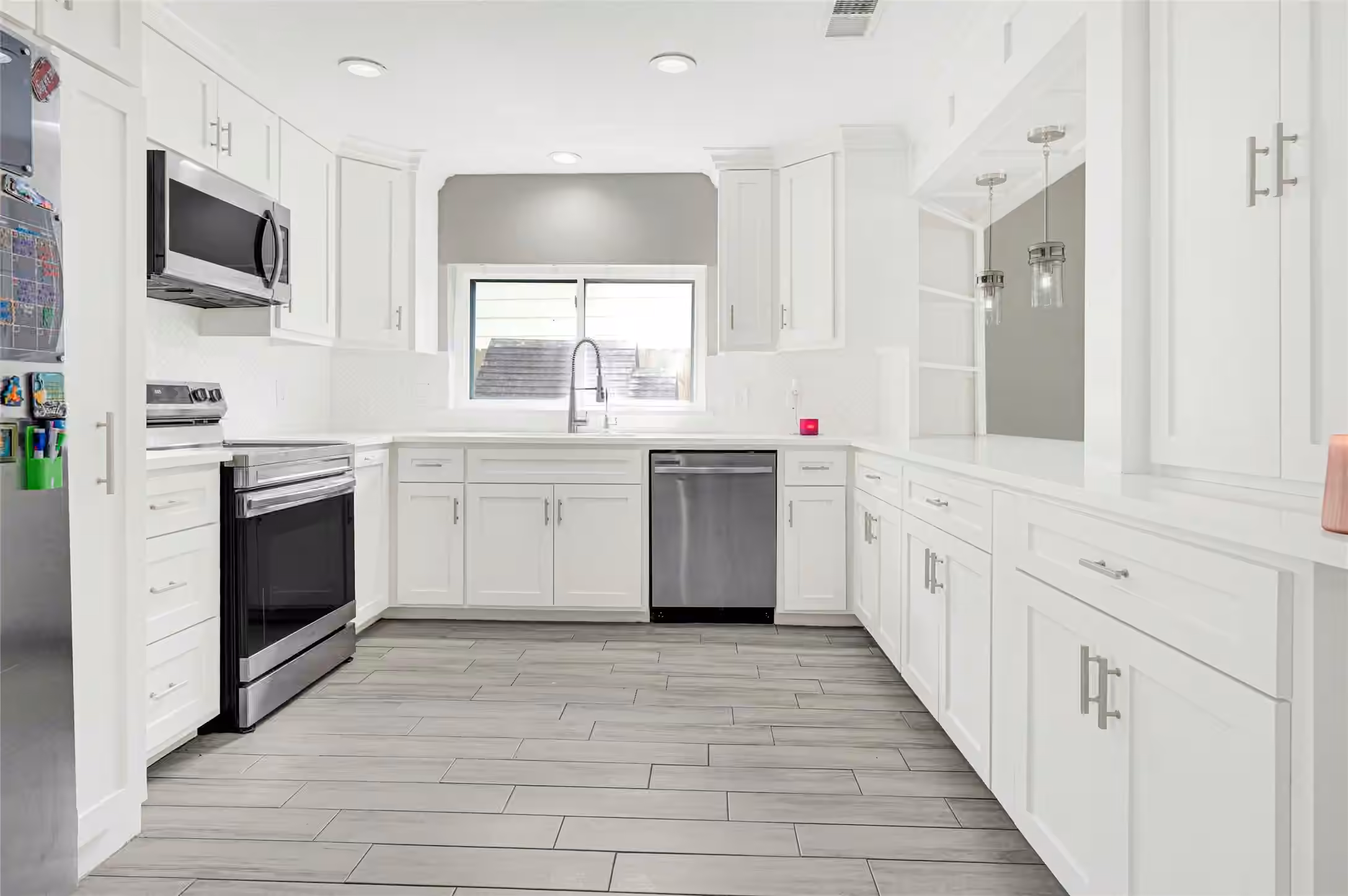 Photo 4 of 2031 Aspen Glade Drive, Houston, TX