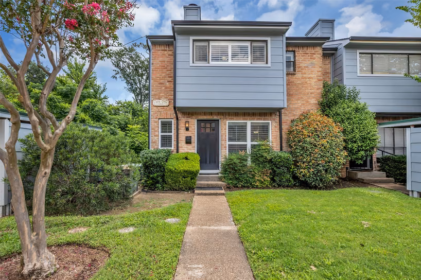 Photo 2 of 749 Worthshire Street, Houston, TX