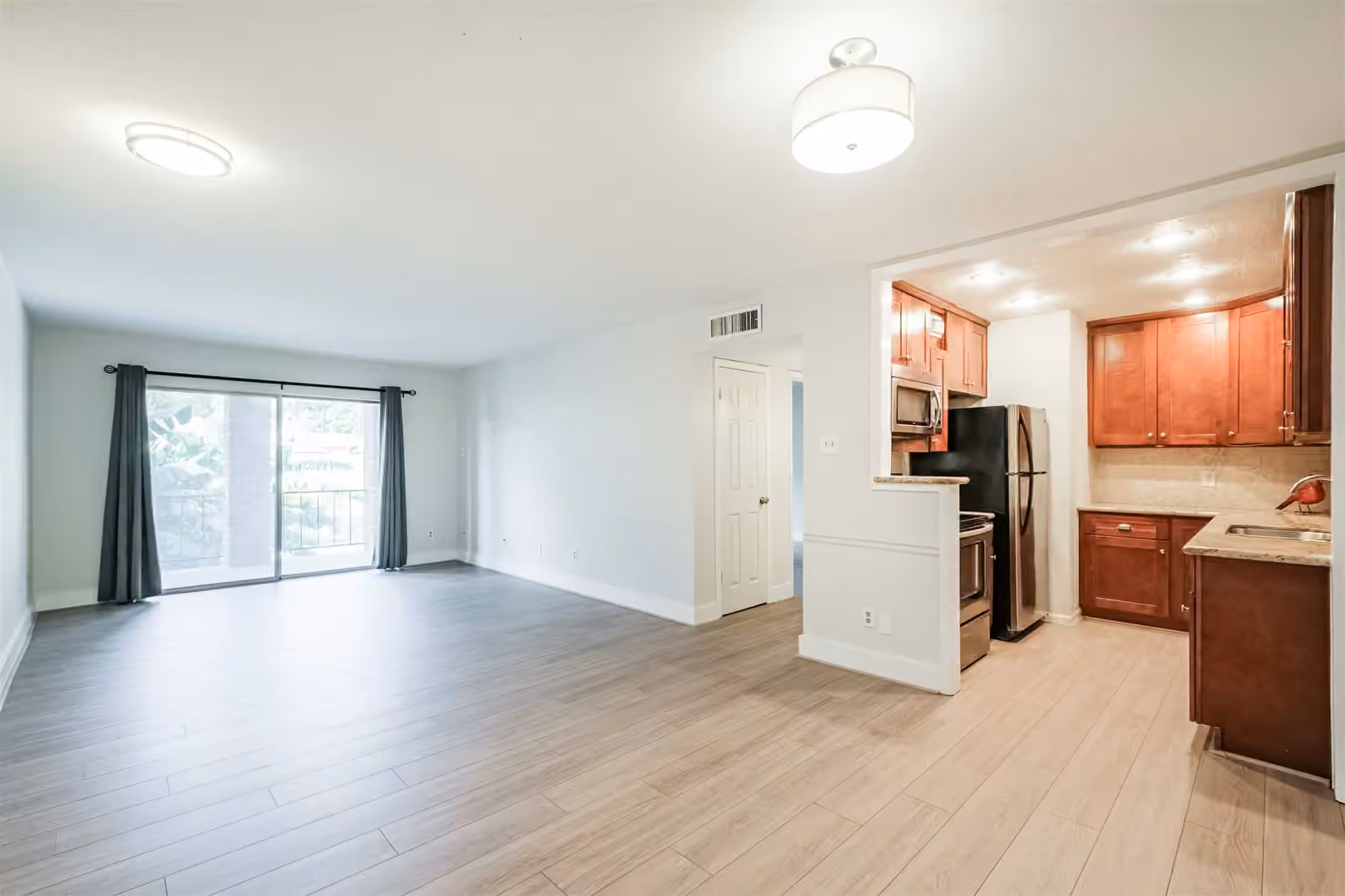 Photo of 7575 Katy Freeway 143, Houston, TX 77024