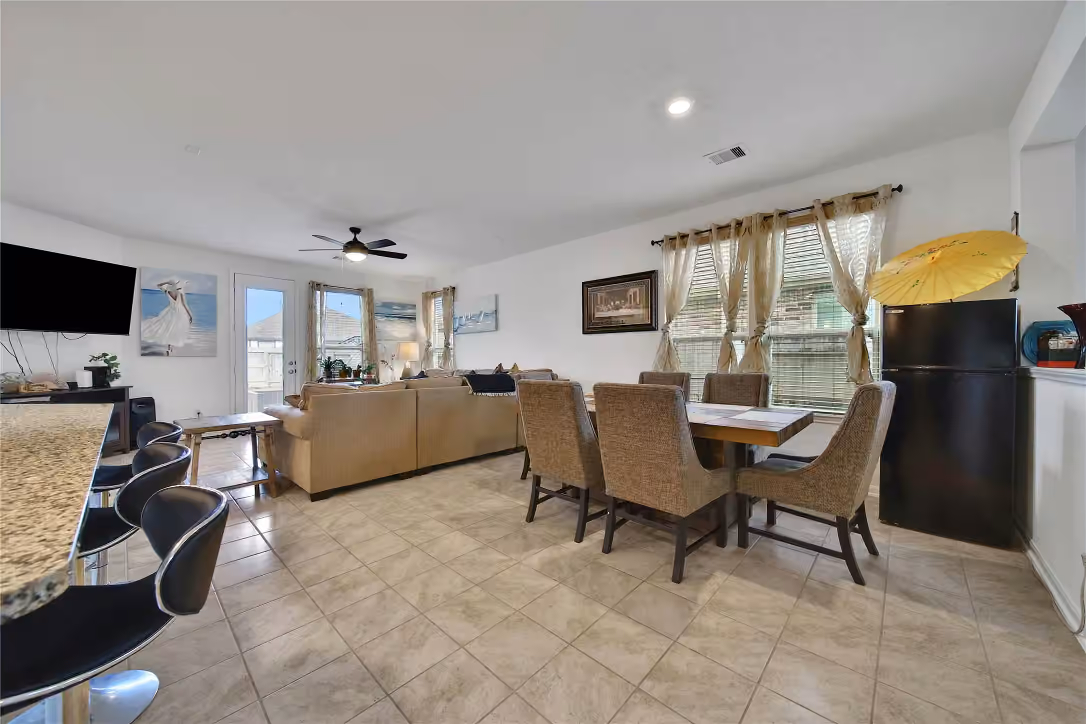Photo 7 of 7710 Royal Oasis Lane, Cypress, TX