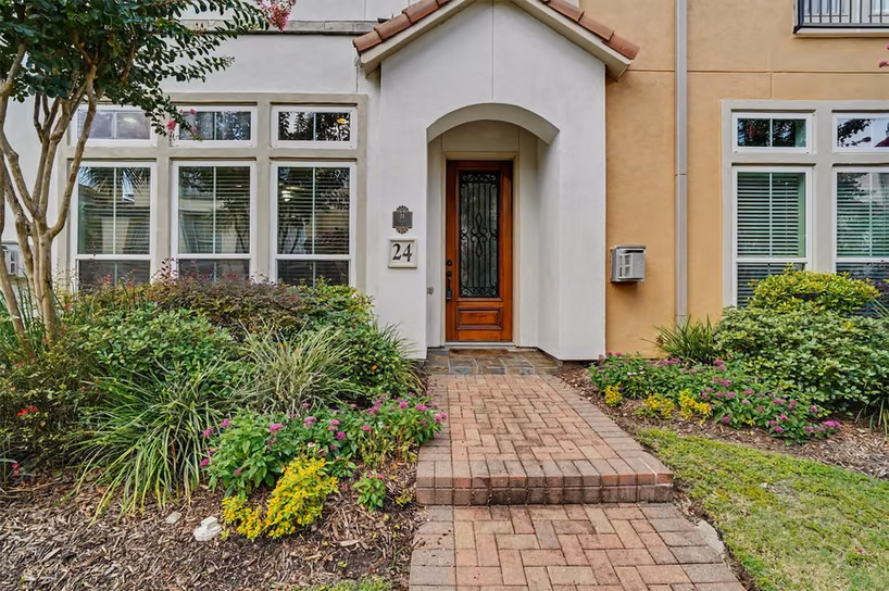 Photo 2 of 24 Tassia Lane, Houston, TX