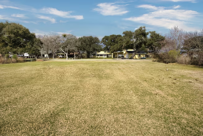 Photo 3 of 828 County Road 206, Sargent, TX