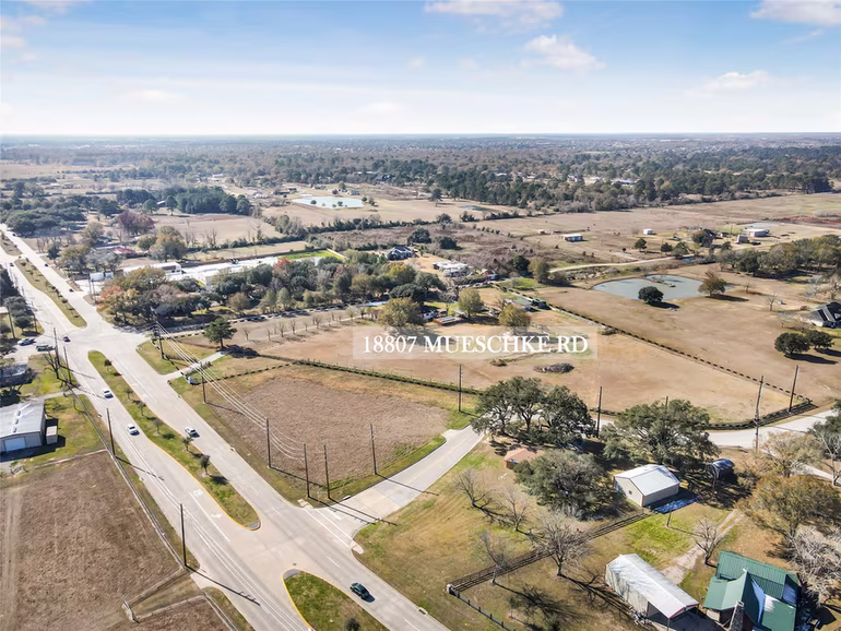Photo 2 of 18807 Mueschke Road, Tomball, TX