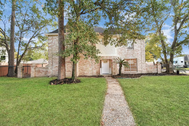 Photo of 3919 Fernglade Drive, Houston, TX