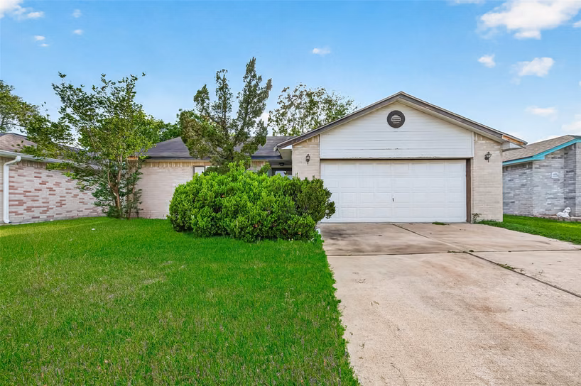 Photo of 7222 Londres Drive, Houston, TX