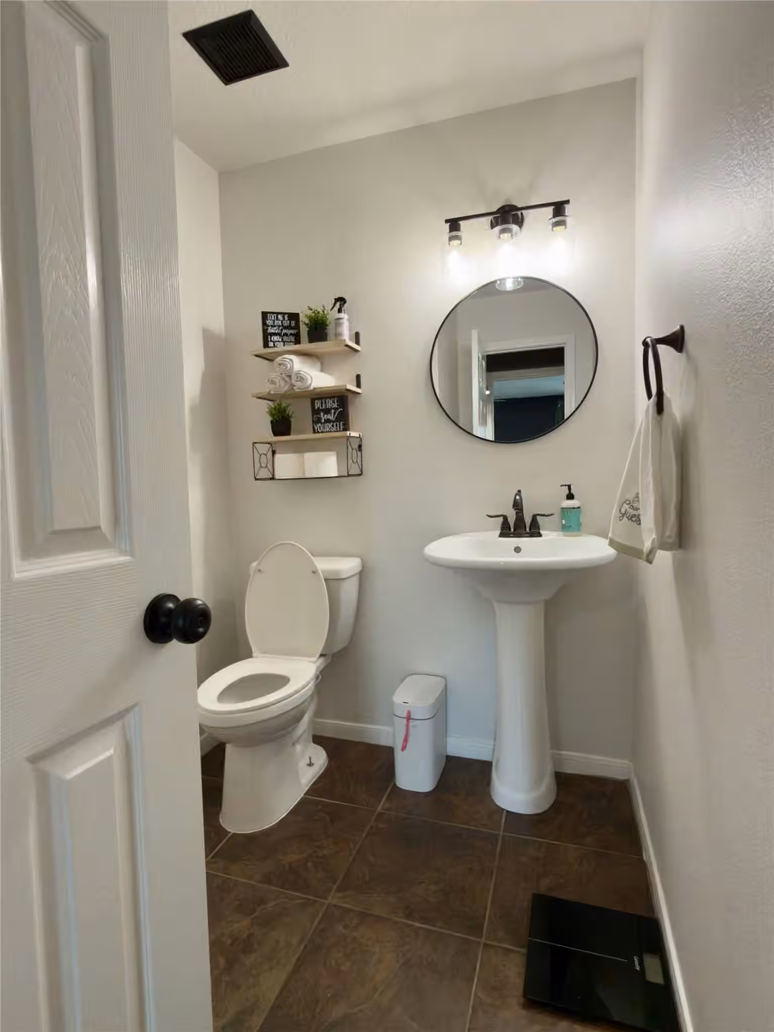 Photo 5 of 11903 Ezekiel Drive, Tomball, TX