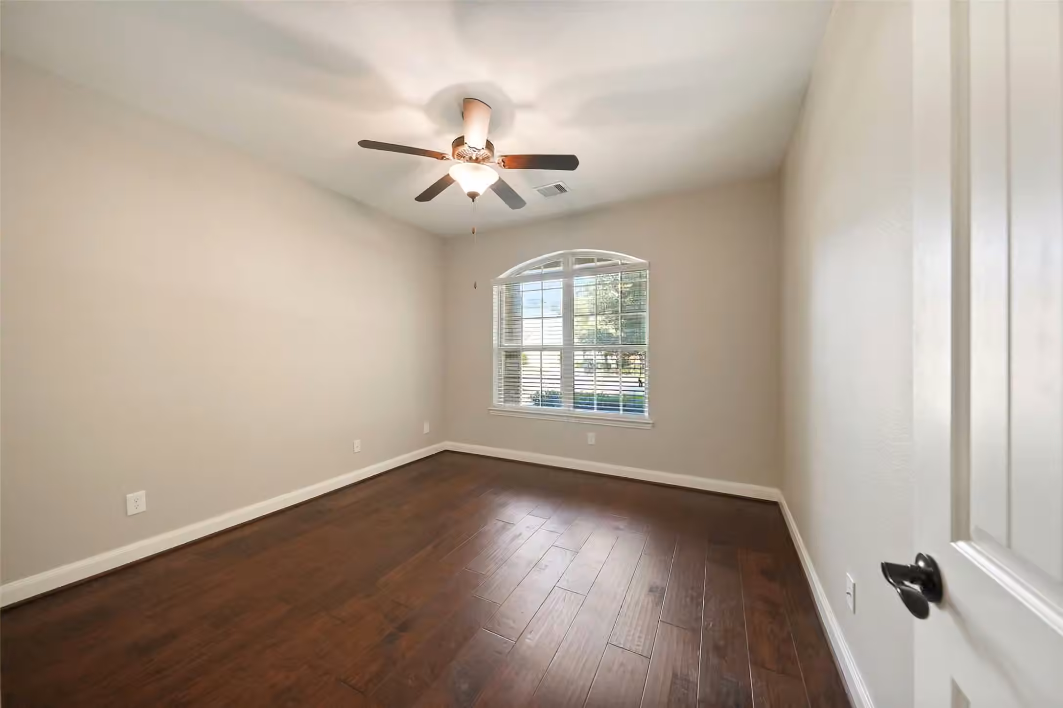 Photo 5 of 107 Jordans Place, Montgomery, TX