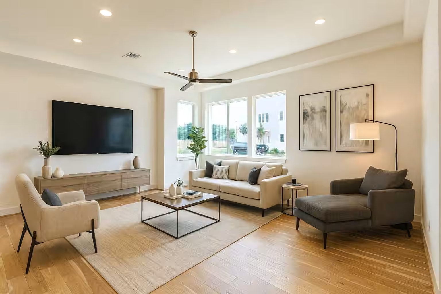 Photo 3 of 3311 Cardinal Crest Lane, Houston, TX