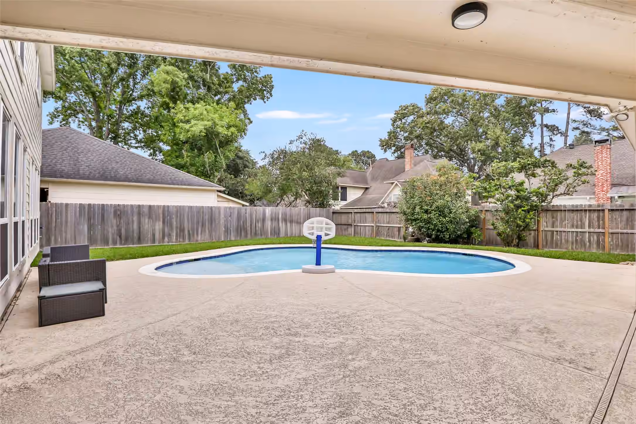 Photo 6 of 2106 Mountain Lake Drive, Kingwood, TX