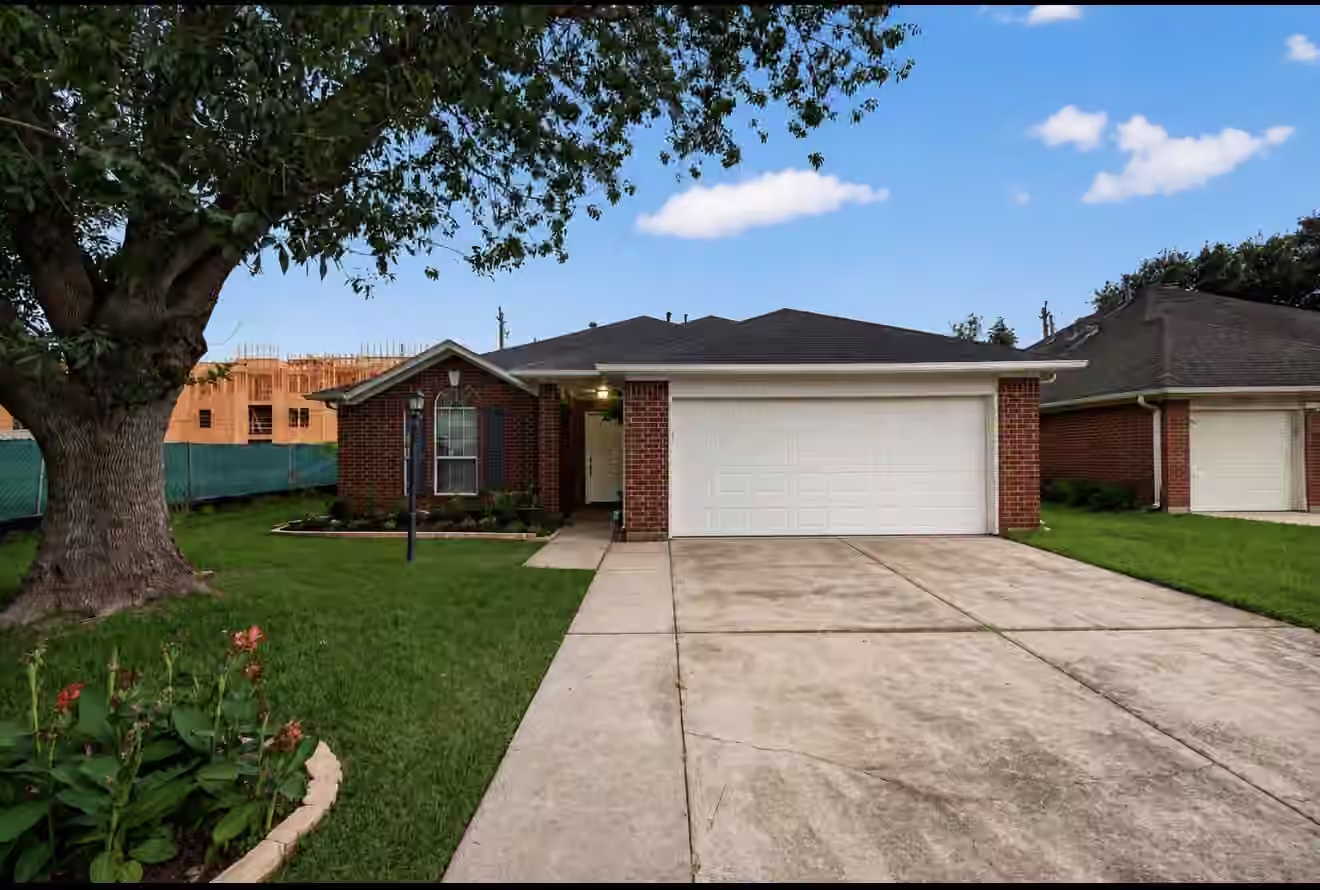 Photo of 3501 Riverside Drive, Pearland, TX 77581